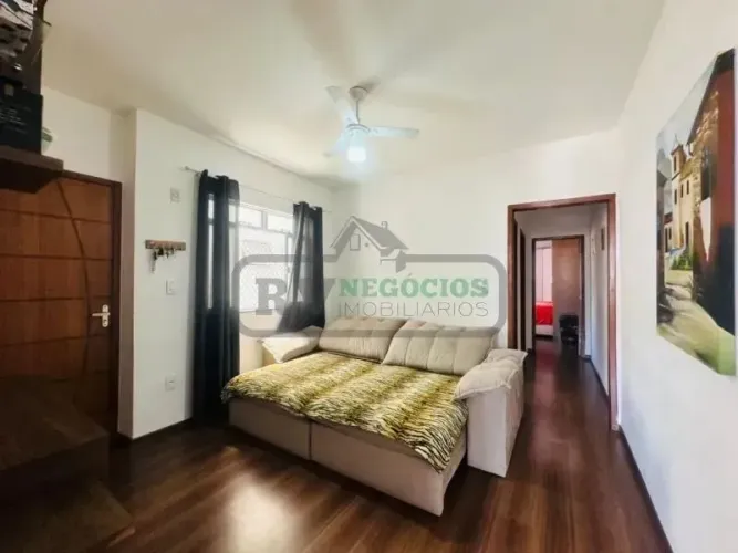 TR _ Só dois lances de escadas , uma graça ... -Fontesville - Juiz de Fora - MG