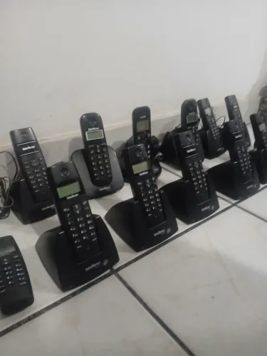 Lote com 12 Telefones Sem Fio Intelbras, Elgin e Panasonic
