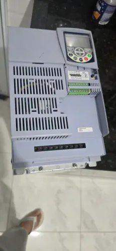Inversor de frequência WEG CFW500 24A,  no estado sem garantia,  não consigo testar. 