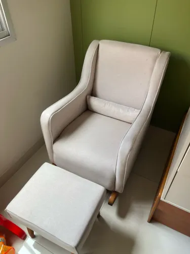 Poltrona de amamentação