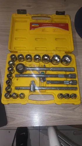 VENDO URGENTE! ESTOJO DE SOQUETES ESTRIADOS CATRACA 1/2 DA TRAMONTINA SEMI NOVO RARIDADE!