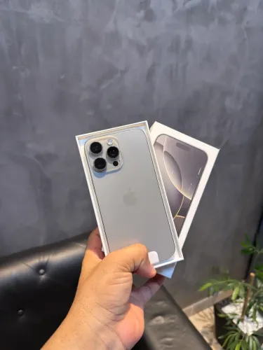 iphone 16 pro Max 256GB titânio