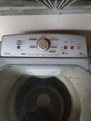 Máquina de lavar 9 kilos