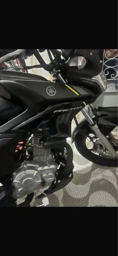 A logo moto Factor 2025 calção 350 semana 270?