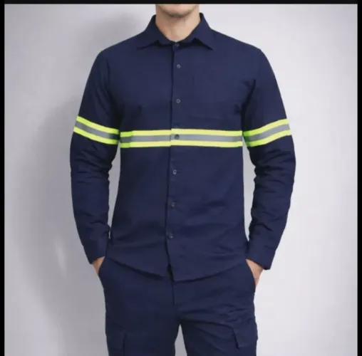 Uniformes profissionais em geral.
