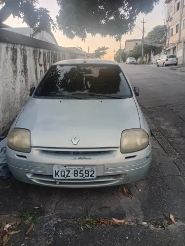 Renault Clio RN/ Expression 1.0 5P 2001