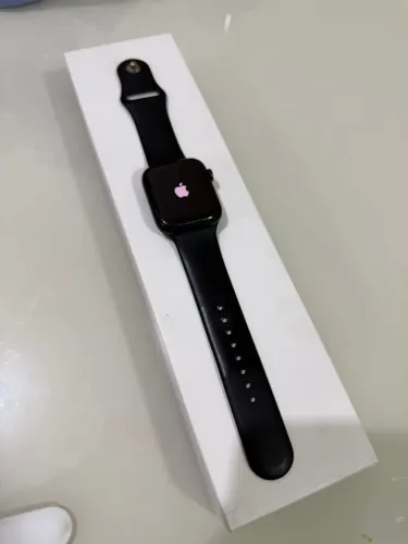 Vendo relógio SE 2 geração 44MM ?90% Caixa e cabo