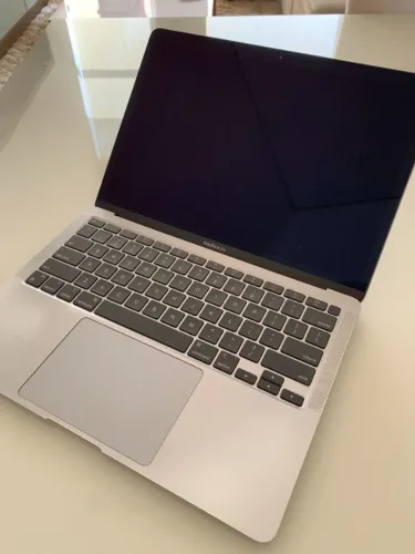 MacBook Air M1 2020 13" - 8GB/256GB - Impecável - Carregador original