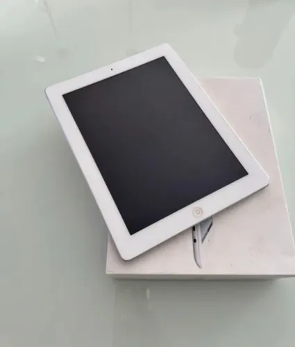 iPad 4ª Geração - 64GB - Wi-Fi + Cellular (Defeito)