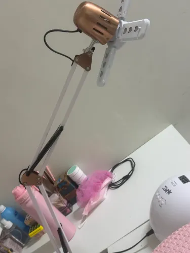 Luminária articulada e lâmpada pétala 