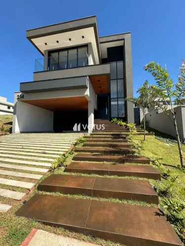 CASA CONDOMÍNIO para aluguel, 3 quartos, 3 suítes, 4 vagas, GRANJA MARILEUSA - Uberlândia/