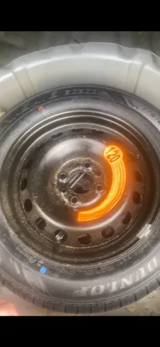 Vende-se peneu com roda do Fiat cronos 2025