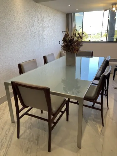 Mesa de Jantar Grande com Tampo de Vidro + 6 Cadeiras
