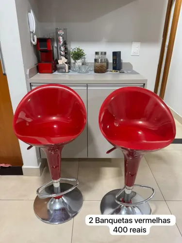 Vendo móveis e eletros por motivos de mudança, preço de cada item na foto.