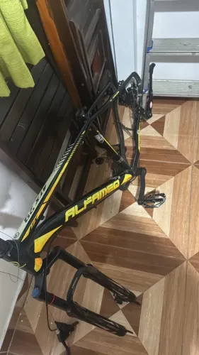 Quadro alfameq com coroa 3v