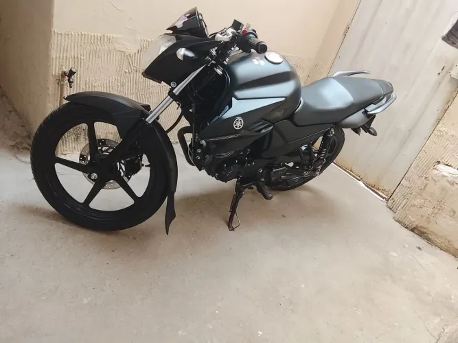 Vendo FAZER 150