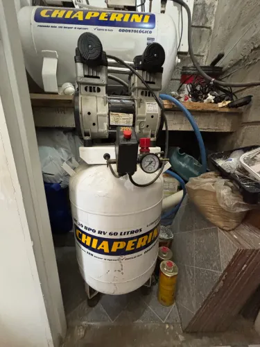 Compressor odontológico 60 litros Chiaperini 