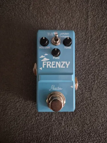 Pedal Fuzz Frenzy Rowin