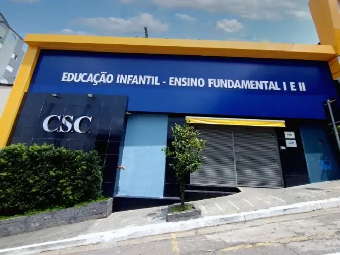 ESCOLA CONTRATA AUXILIAR DE MANUTENÇÃO