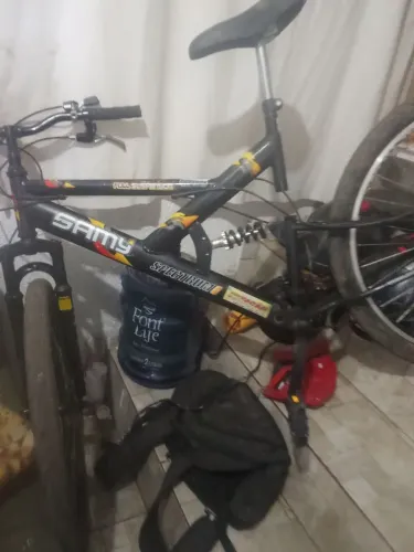 Bicicleta aro 26 freio a disco