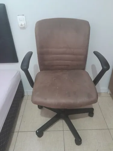 Cadeira giratória pra escritório super confortável