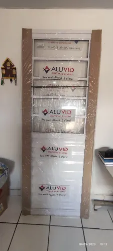 Porta de Alumínio Aluvid
