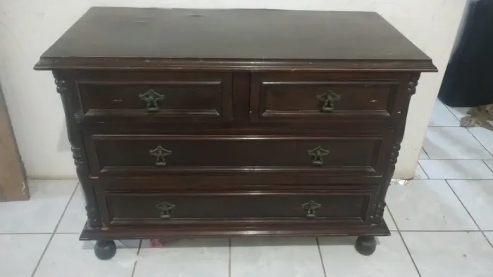 Cômoda colonial antiga 750
