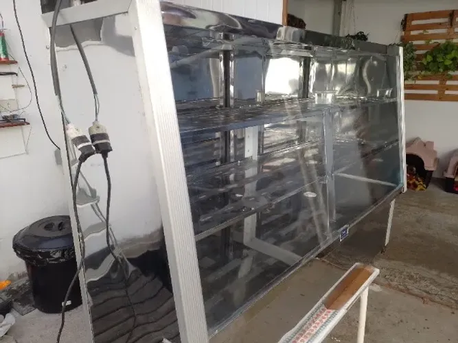 Freezer expositor 1,5m revestido em chapa inox