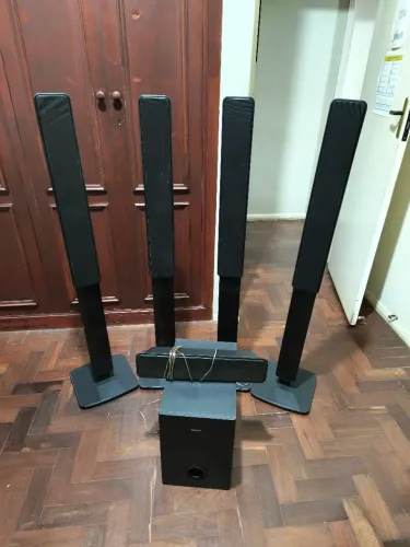 5 Caixas de som + subwoofer