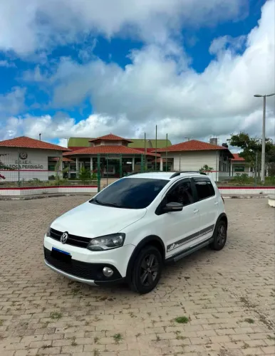 Volkswagen Crossfox 1.6 T. Flex 16V 5P 2015
