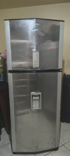 Geladeira inox gigante