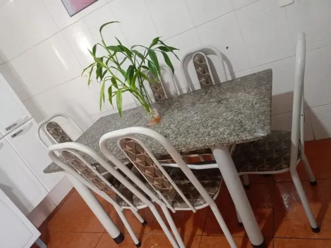 Mesa 6 cadeiras - Tampo Granito