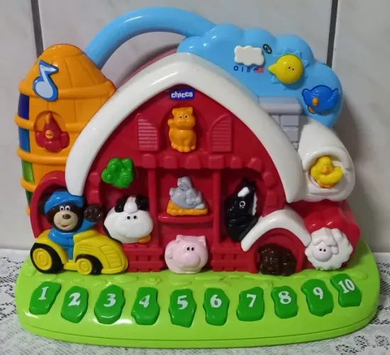 Brinquedo educativo Fazendinha Bilíngue Chicco