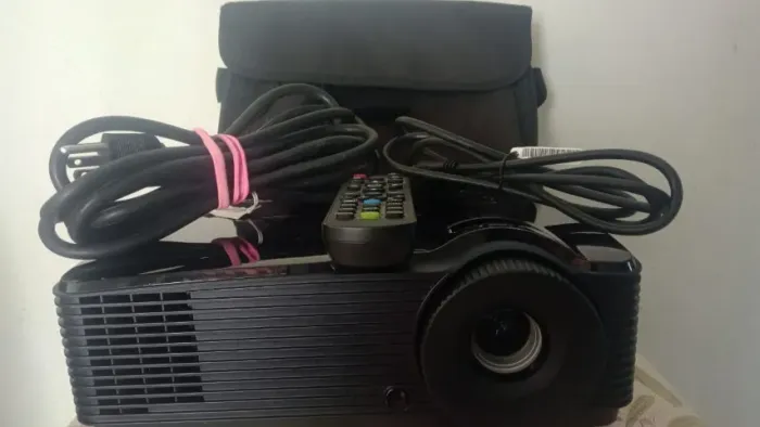 PROJETOR OPTOMA - MOD. DAESSSGG FULL HD 3D - SEMI NOVO