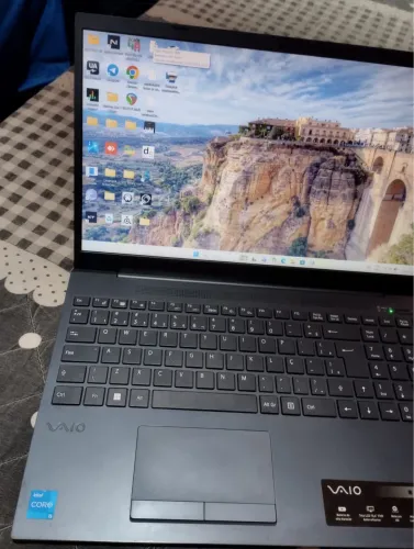 Notebook VAIO Intel Core i5 11ª Geração | 8GB RAM | SSD 512GB | Tela 15,6? Full HD