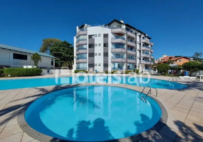 Temporada de Inverno: Apartamento de 02 quartos em condomínio pé na areia - Canasvieiras!