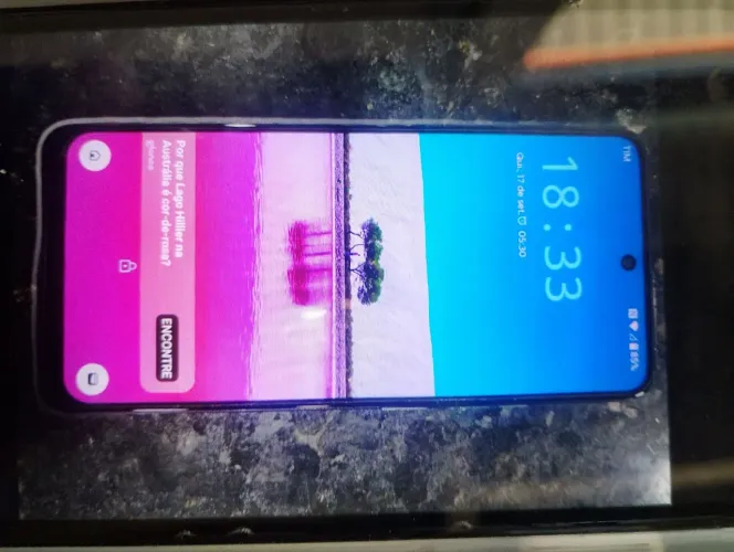 Celular semi novo