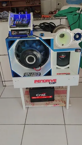 Vendo som automotivo 