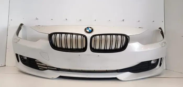 Para-choque Dianteiro BMW 320i - Original Usado