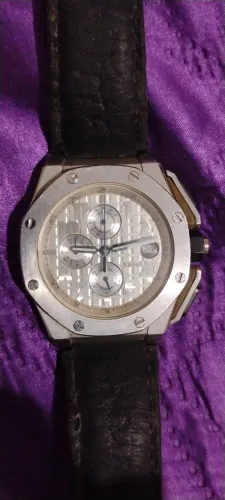 Relógio audemars piguet conservado
