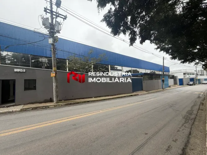 Galpão Locação 4.276 m² - Barueri, SP.