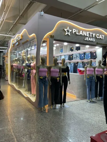 Passo o ponto com todos os móveis e maniquins novos
