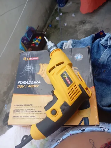 Vende furadeira e parafusadeira 