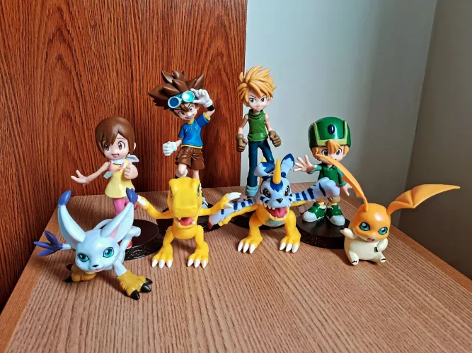 Digimon Figure Tai Agumon Matt Gabumon Kari Tailmon TK Patamon