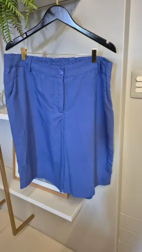 Bermuda feminina tamanho 48 azul