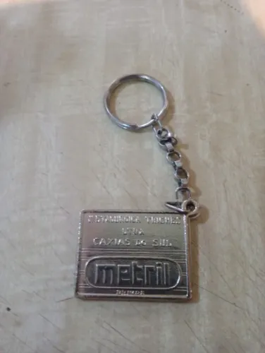 Chaveiro antigo metril