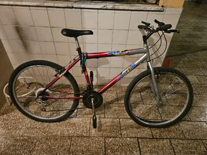 Bicicleta aro 26 18 marchas