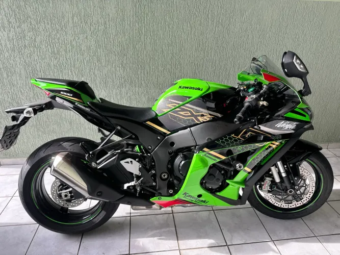 Vendo Kawasaki ZX10R 2021 KRT