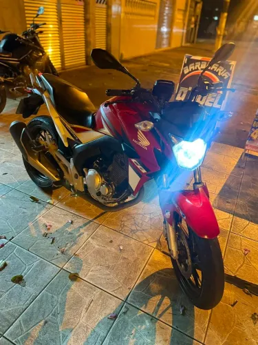 CB 250