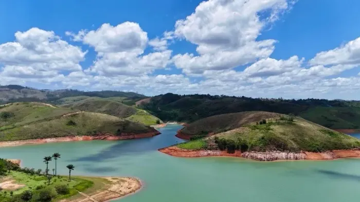 Terreno pé na Água em Igaratá 
